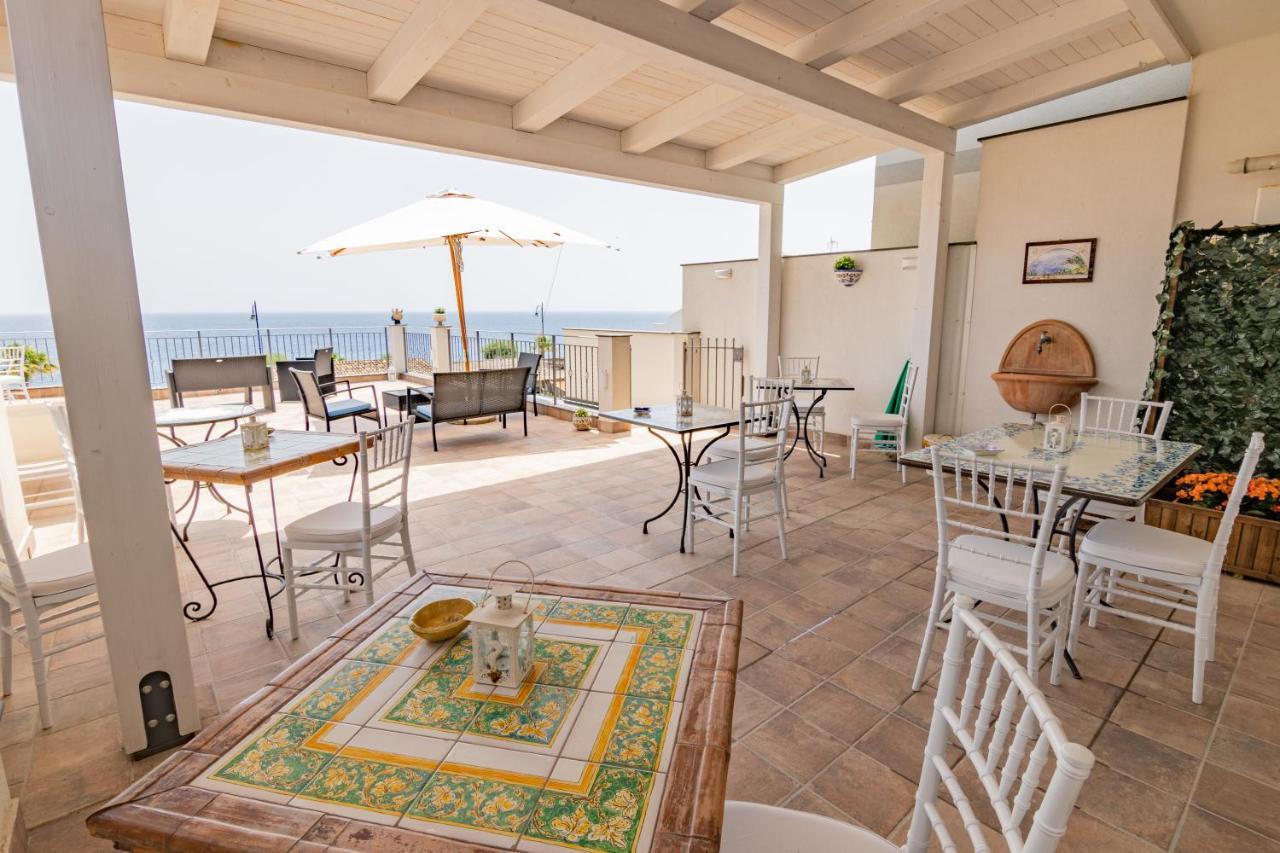 B&B Ottocento Sul Mare Nizza di Sicilia Kültér fotó